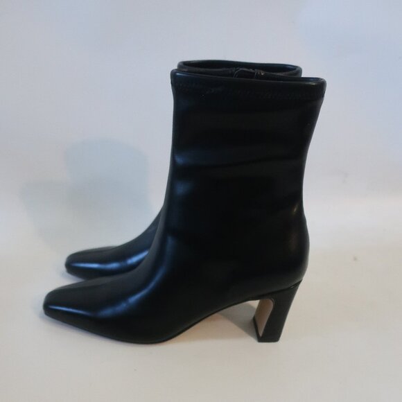 NWOB Womens Steve Madden Willah Black Faux Leather Ankle Zip Heeled Booties 7 - Picture 9 of 14